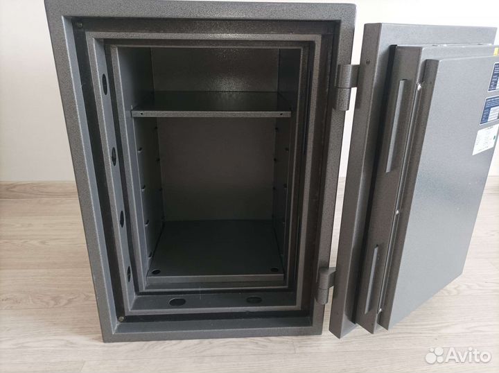 Сейф огневзломостойкий