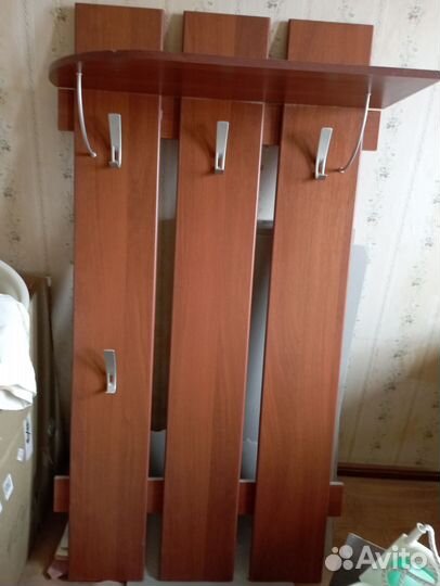 Вешалка настенная