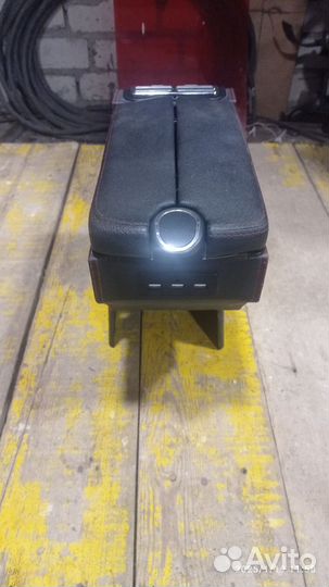 Подлокотник kia rio 3