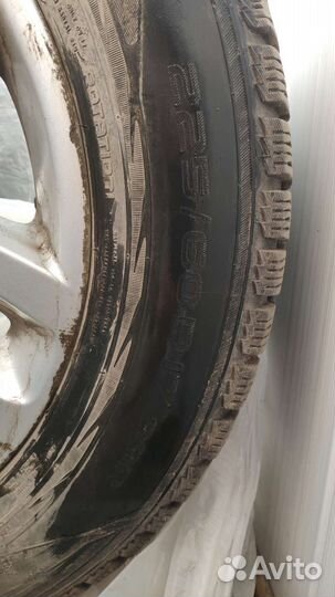 Nokian Tyres Hakkapeliitta R2 SUV 225/60 R17 99R