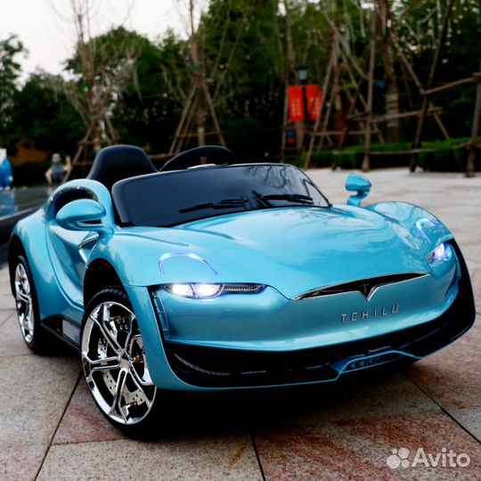 Детский электромобиль Tesla