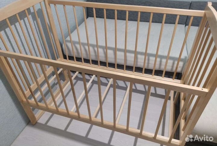 Детская кровать-качалка