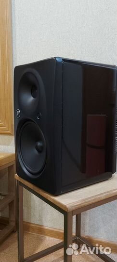 Монитор Mackie HR824