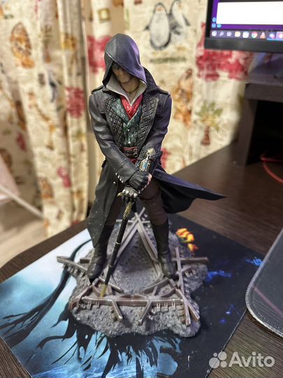 Assassin s creed фигурка