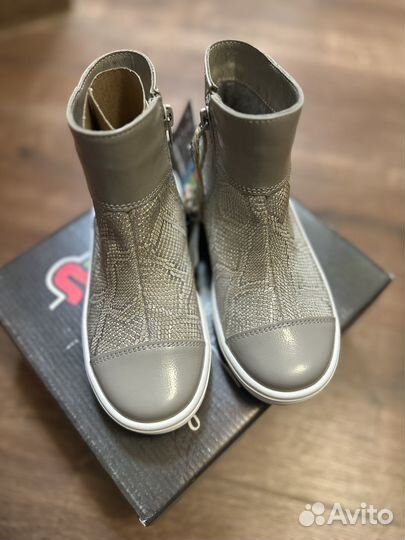 Ботинки осенние для девочки 29 размер