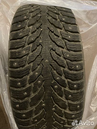 Nokian Tyres Hakkapeliitta 9 285/60 R18