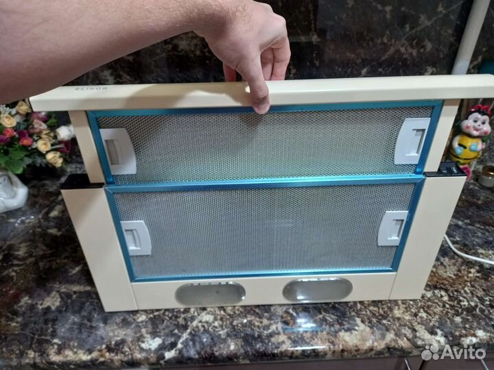 Вытяжка встраиваемая