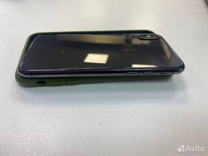 Продам iPhone X