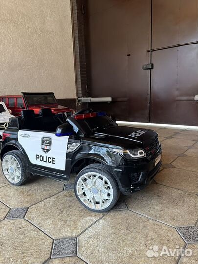 Детский электромобиль