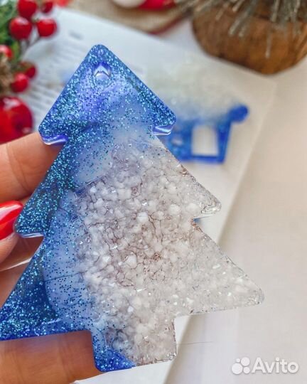 Новогодние игрушки из эпоксидной смолы