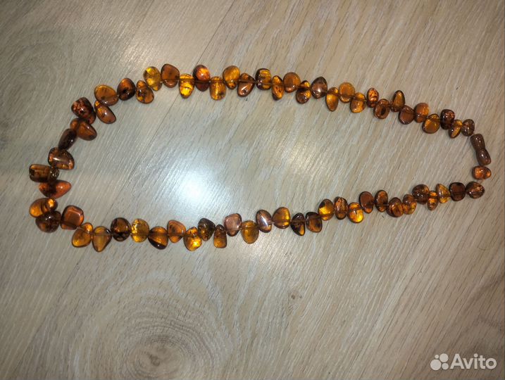 Янтарные бусы