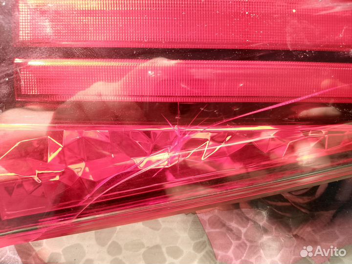 Задний,левый,фонарь на митсубиши аутлендер 2018 г