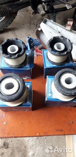 Рычаги передней подвески Ауди а6с5 пасад б5