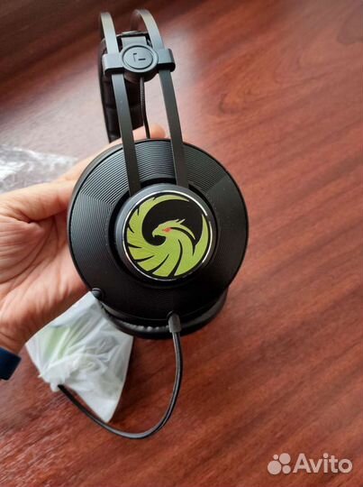 Наушники MSI headset S37-21000A2-V33