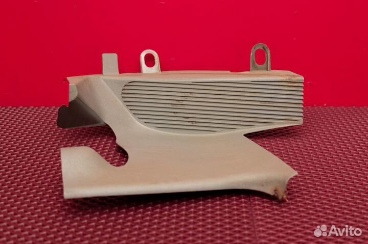 Накладка пола Mercedes E200 W124 M102 1990