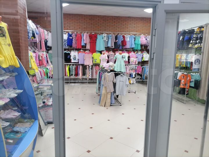 Офисы, магазины 2000 м²