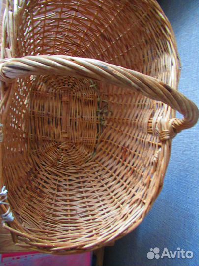 Корзины плетеные под ягоды, грибы и др