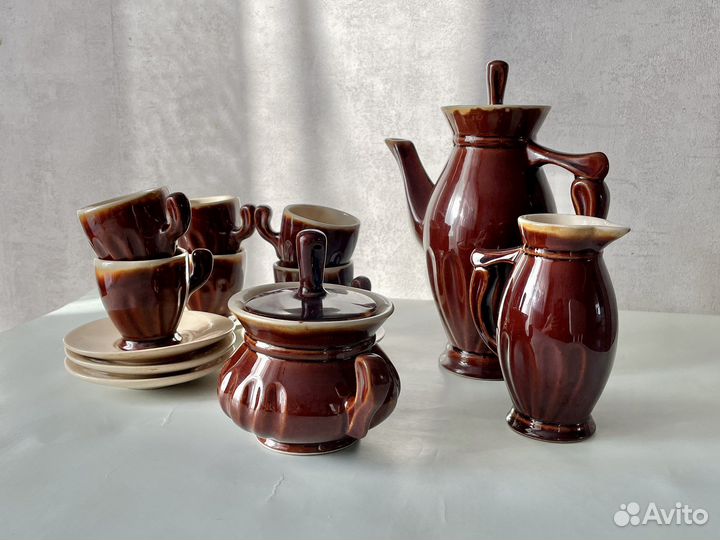 Чайно кофейный сервиз из глины и керамики СССР