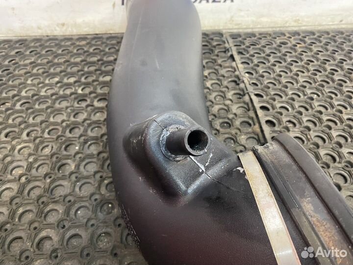 Патрубок воздушного фильтра Renault Premium