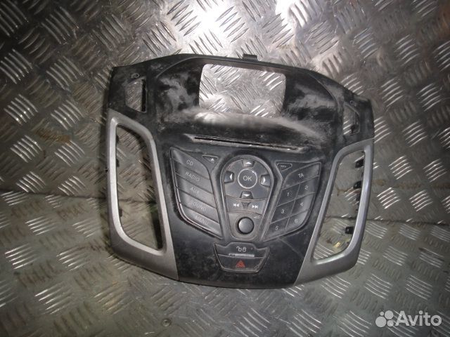 Магнитола Focus 3 (11-15 ) панель управления б\у