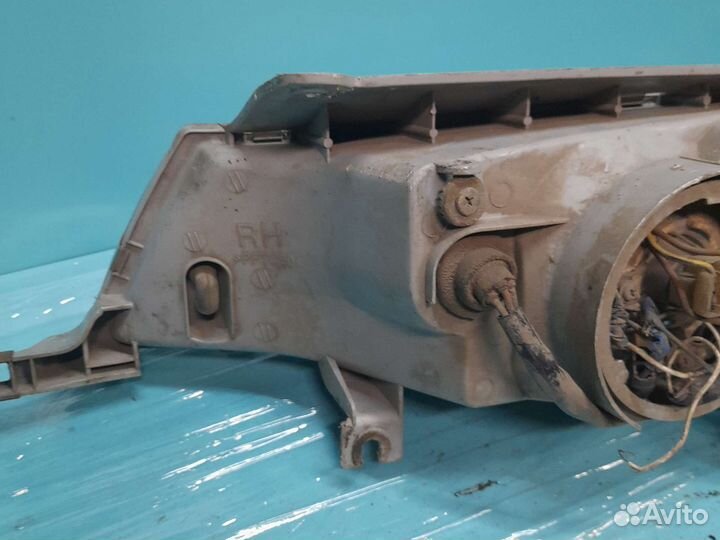 Правая фара Daewoo Nexia