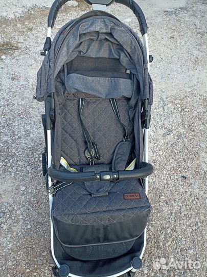 Прогулочная коляска yoya