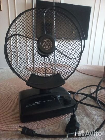 Антенна комнатная активная с усилителем. Оригинал