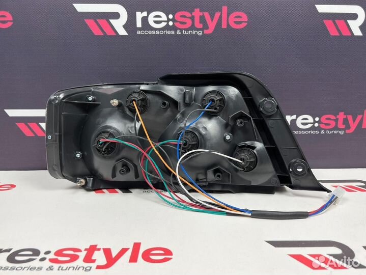 Фонари задние Toyota Chaser 100 LED Белые