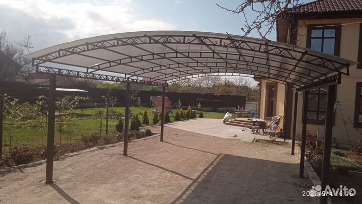 Навес из поликарбоната