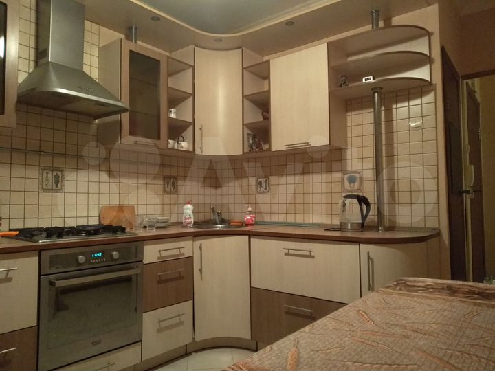 3-к. квартира, 64 м², 3/9 эт.