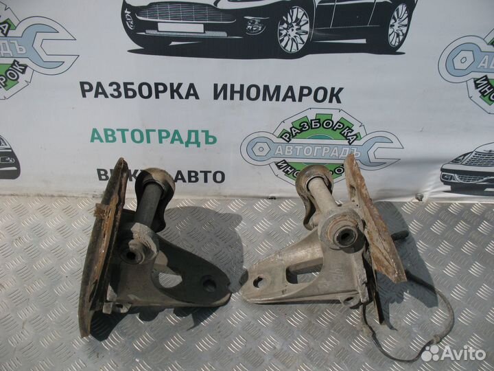 Кулак задний BMW X5 E53 2002г