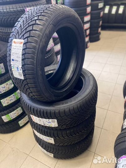 Maxxis Premitra Snow WP6 235/55 R17 103V