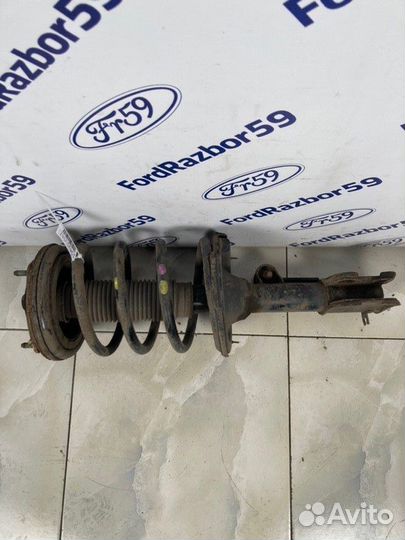 Амортизатор передний левый Hyundai Santa Fe CM 2.2