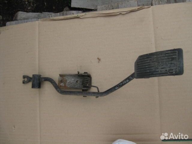 Педаль газа Nissan Primera P10 (1990–1996)