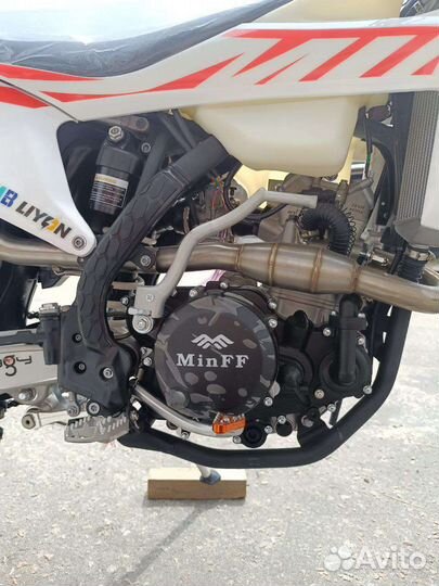 Minff m6xr (Avantis, GR, kews)