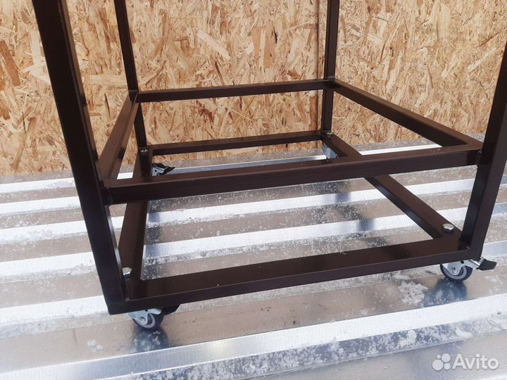 Стеллаж для хранения колес