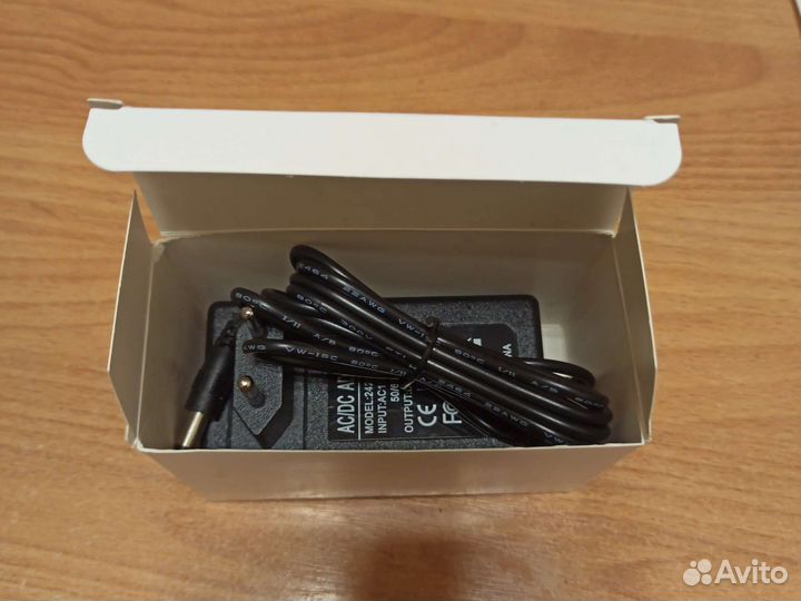 Блок питания 24 вольта 2 ампера (5.5*2.1)