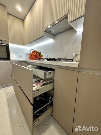 Прямая кухня на заказ. Производство