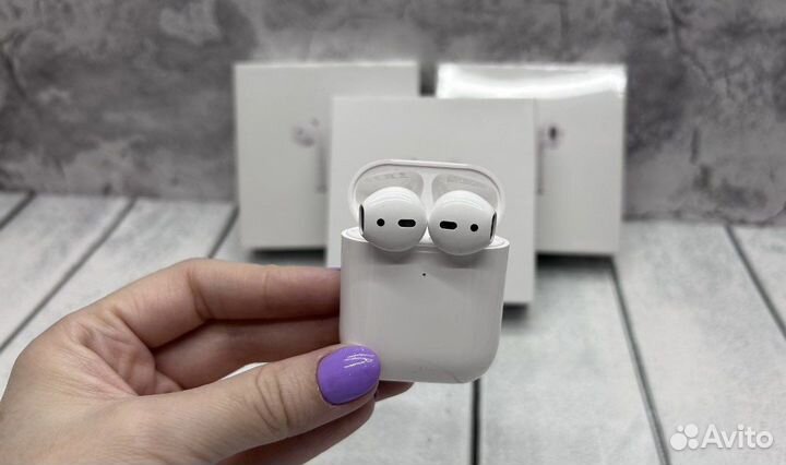 Airpods 2 новые/магазин/гарантия отличные