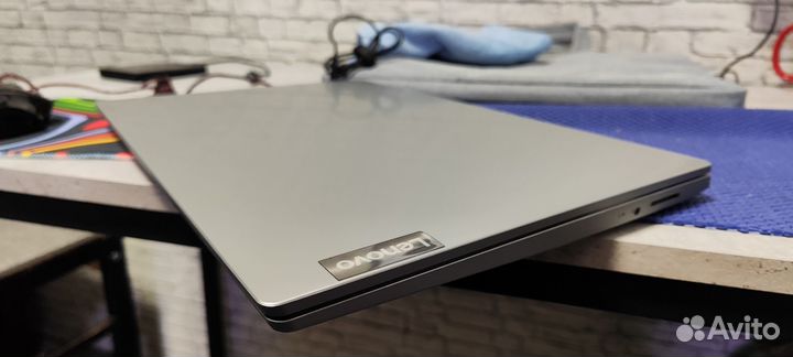 Lenovo IdeaPad S