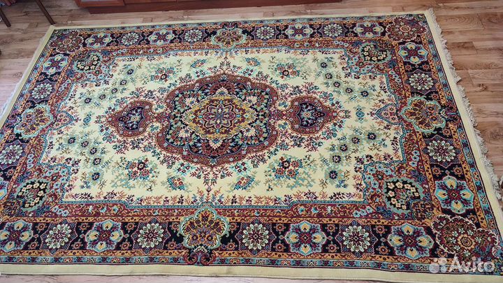 Шерстяные ковры