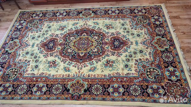 Шерстяные ковры