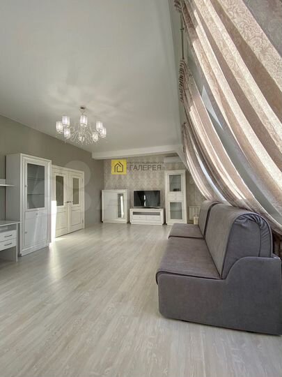 3-к. квартира, 125 м², 8/8 эт.