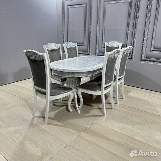 Столы и стулья