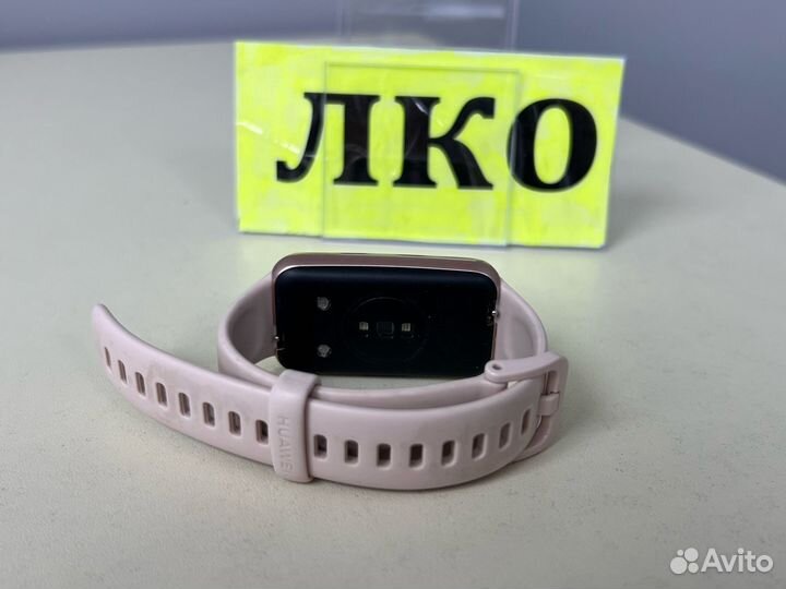 Фитнес-браслет huawei Band 7