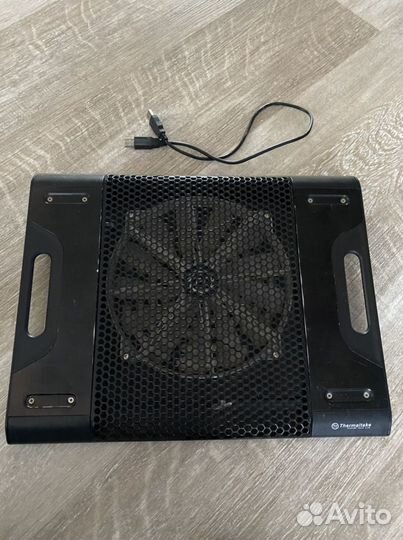 Подставка с охлаждением thermaltake cool your life