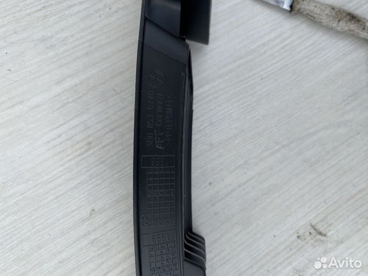 Решеткк бампера передн лев черн Vw Passat B5