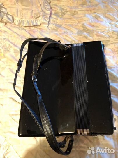 Аккордеон weltmeister caprice и hohner verdi II