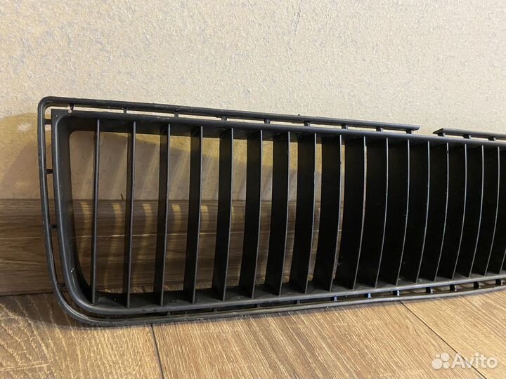 Решетка радиатора skoda octavia 2007 г