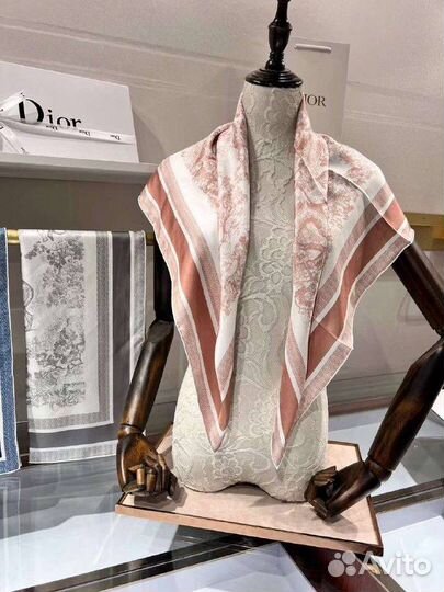 Платок Christian Dior